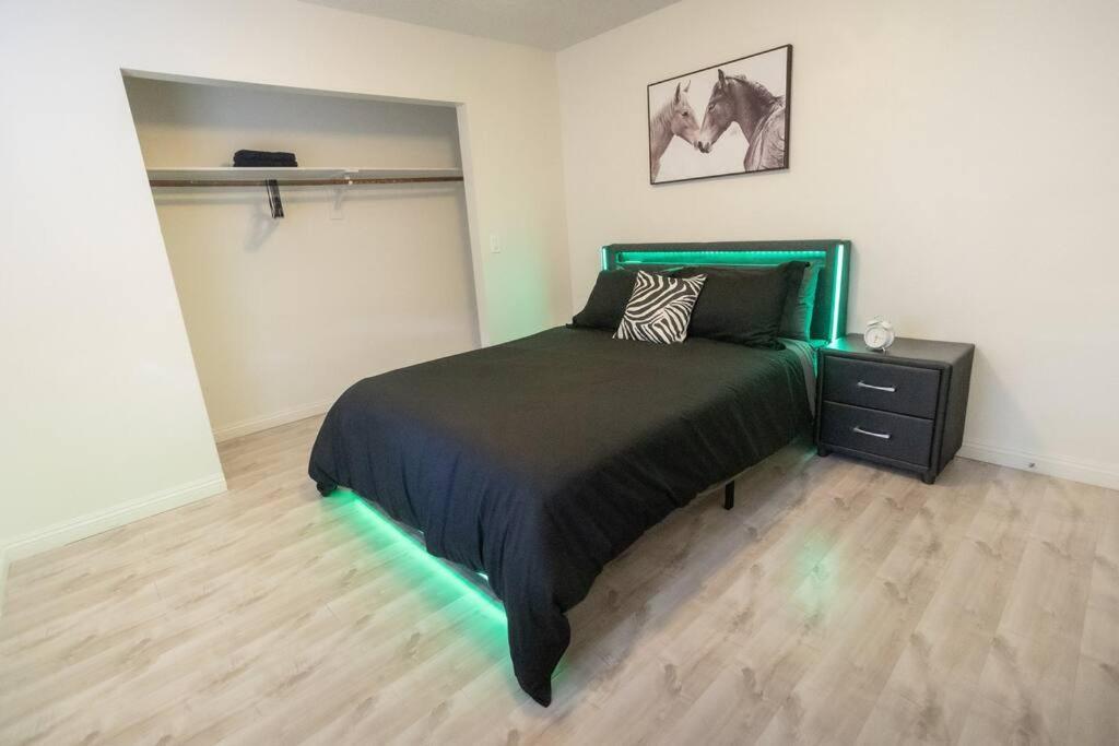 2 Bedroom Close To Las Vegas Strip Exterior photo